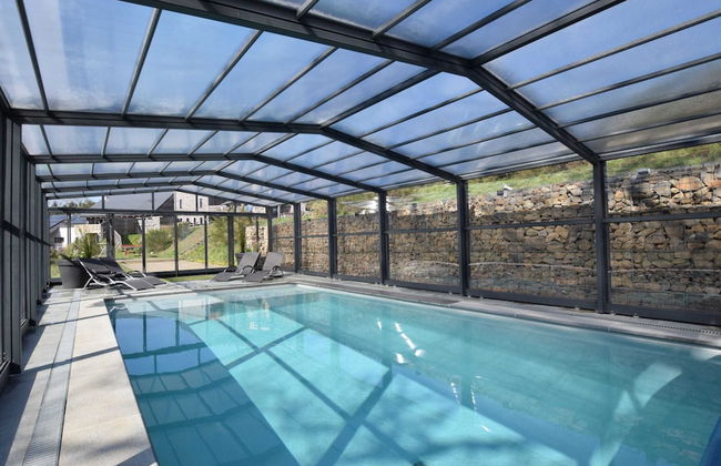 Luxurious Villa in Nadrin Belgium with Sauna & Hot Tub - Photo 18