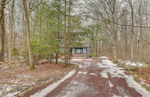 Pocono Pines Home with Private Hot Tub! - Foto 34