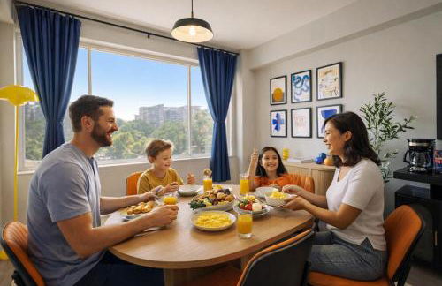 CASA Arlington Suite with Top-Tier Amenities & Parking - Foto 5