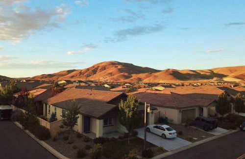 NEW Upscale House, Tahoe 30-min w/ Cal King - Foto 30