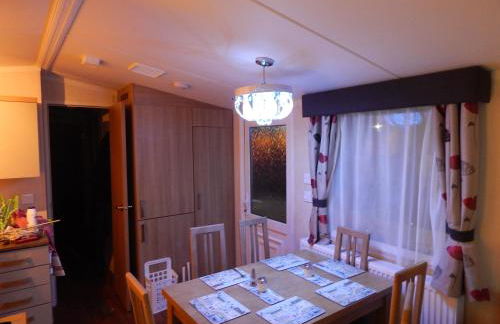 Presthaven Sands Holiday Park 3 and 2 Bed Caravans - Foto 9