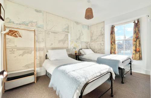 Janies Cottage~ Mousehole~Eclectic Interiors & Vintage Charm - Photo 2