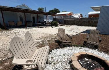 Beachside Bliss - Breakfast, Walk to Schooners, Sleeps 15, Fenced Privacy - Foto 43
