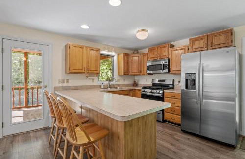 Tranquil NH Lakehouse Escape - Foto 8