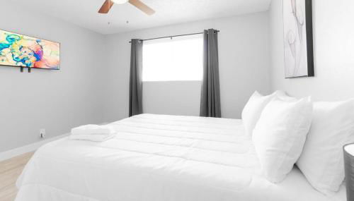 Chic 2-Bed Oasis Sleeps 6! Minutes From Strip! - Foto 3