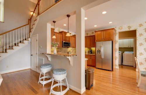 Waterfront Sherrills Ford Home with Pool and Boat Dock - Foto 7