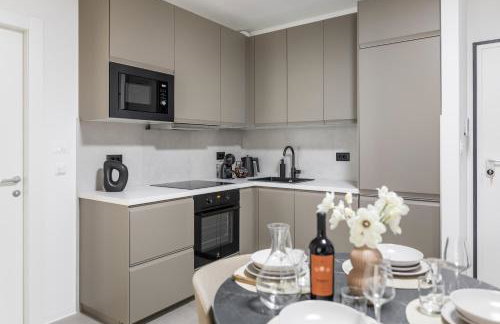 Boutique Soft Tones with Balcony and Secured Garage - Photo 4