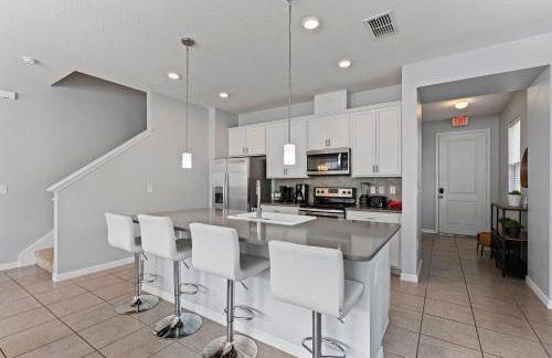 Amazing 4BdrmsPrivate Hot Tub7 miles from Disney - Foto 30