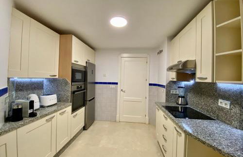 YOLO Spaces - Sotogrande Marina Duo Apartment - Foto 47