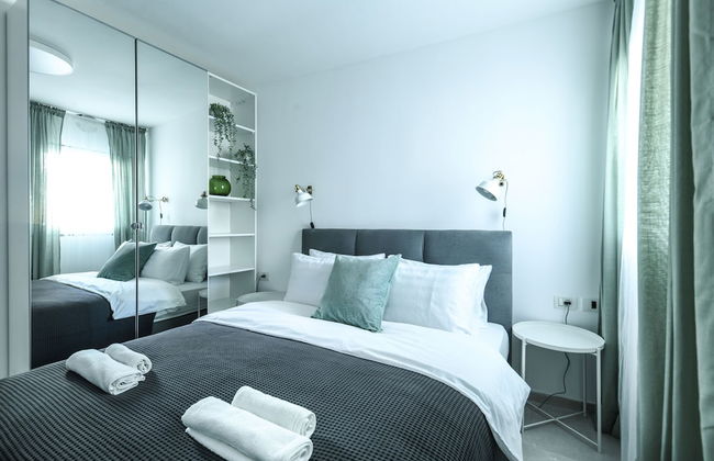 Charming Apt at the Artsy TelAviv Center - Photo 16