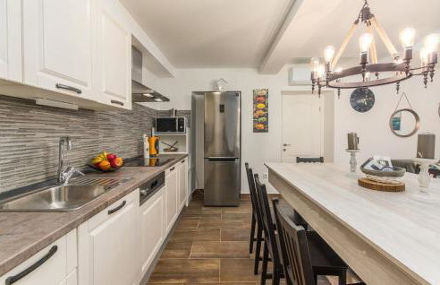 Villa Zlata - Photo 11