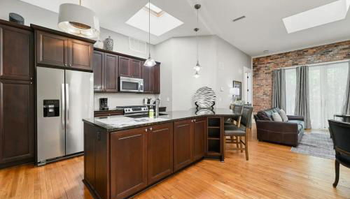 Unit 201 - The Lofts at Church St - Foto 4