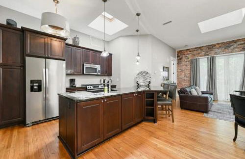 Unit 201 - The Lofts at Church St - Foto 4