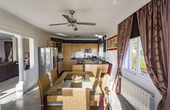 Villa Near Beach In Marbella - Photo 11