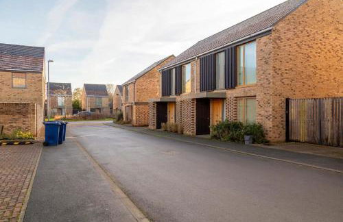 Pass the Keys 53 Austin Drive · Modern Townhouse near Addenbrookes Own Parking - Foto 48