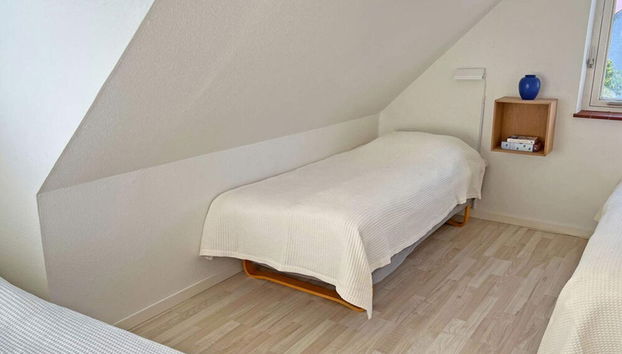 8 Person Holiday Home in Allinge - Foto 2, Habitación