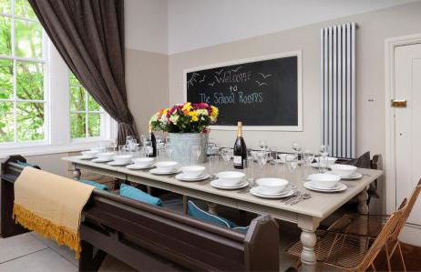 The New School Rooms - Beautiful, Georgian Apartment with Private Heated Pool and Hot Tub Sleeps 12 with Wifi and Parking near Bath - Foto 4