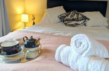 3-Bed, Sleeps 6, 1 Bath, Parking, WiFi - Foto 21