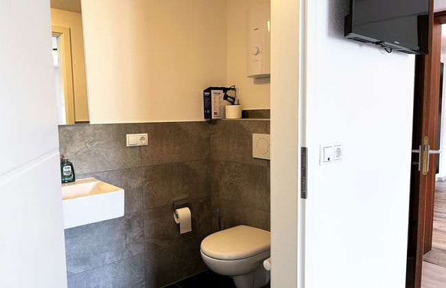 5 bedroom Apartment in Quiddelbach with garden and terrace - Photo 20