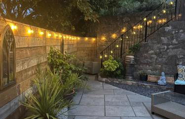 Private, Modern and Detached Garden Apartment - Photo 8