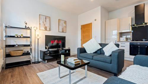 Premium 1-Bed Apartment in JQ - Sleeps 3, Parking & Netflix - Foto 3