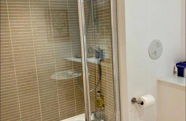 Beautiful modern sea-side apartment in the city - Foto 17