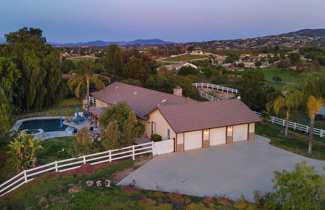 Temecula Wine Country Home w/ Pool, Hot Tub, Game Room & Vineyard Views - Foto 45