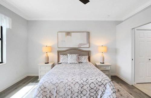 Gorgeous Lakefront Villa in Gran Paradiso - Seabird Villa - Photo 25