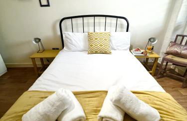 Millside Lodge - Easy walk to Shops, Attractions, - Foto 16