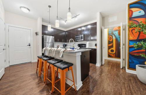 Stylish 2BR w Pool Pet-Friendly Unit #13 - Foto 25