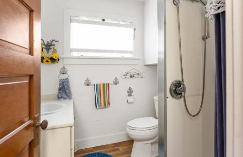 Charming 2-Bedroom Strong Cottage in Twin Lake, MI - Foto 13