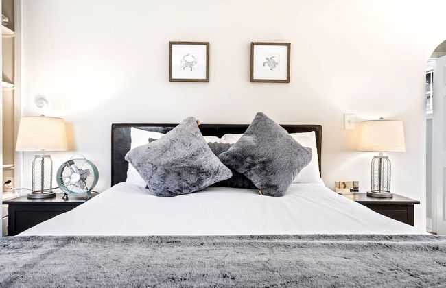 Beachwood Getaway Sleeps 10! - Photo 6