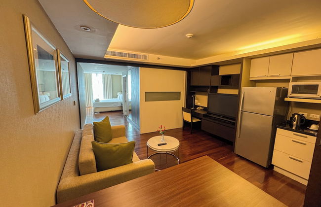 The Narathiwas Hotel & Residence Sathorn Bangkok - Photo 7