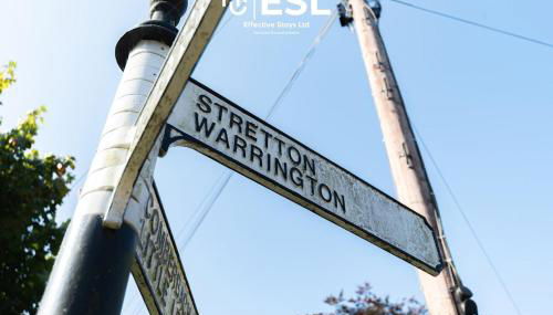 Charming Cottage 3-Bedrooms Sleeps 8 & Hot Tub - Foto 4