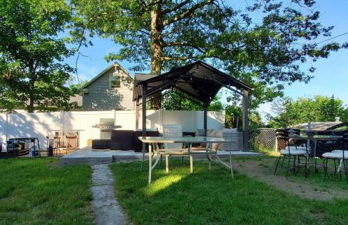 Spacious&Gracious- 5BR Fam-Friendly near I95&Shops - Foto 45