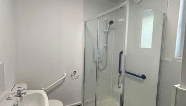 Two bedroom cottage in Lumsden - Contractors - Foto 5, Shower