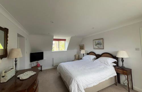 Trinity House - Photo 3