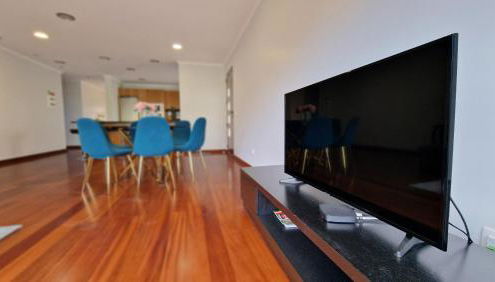 Capela's House by LovelyStay - Photo 5