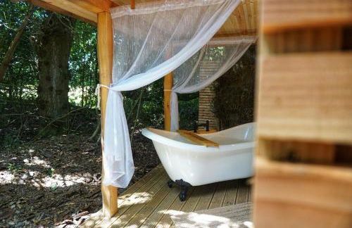 Secluded Hand Crafted Log Cabin - Foto 3