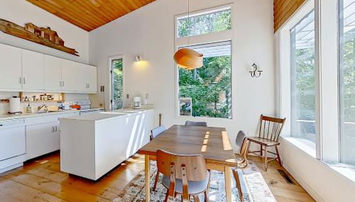 Base Camp 32 - Foto 4