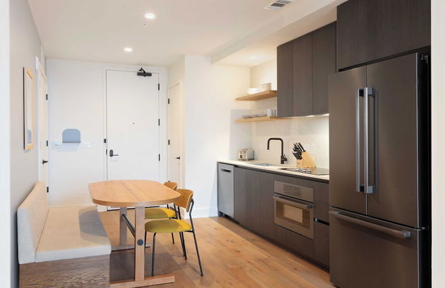 New Austin High Rise Near DT Luxe Amenities, Rooftop Pool, Gym+yoga Studio - Photo 15