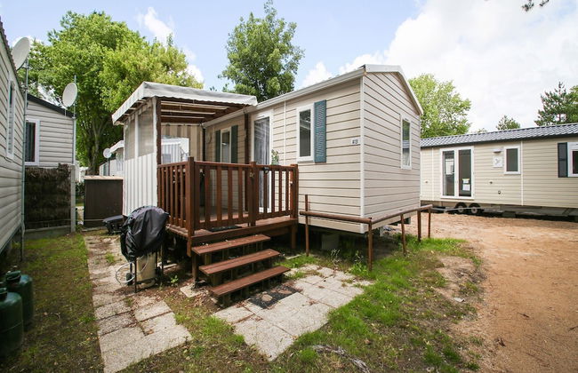 Holiday Home in Saint Jean de Monts With Jacuzzi - Photo 1