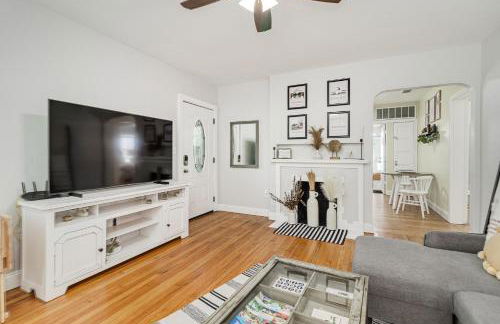 Rushing Bungalow - Steps from Swan Lake Morton - Foto 7