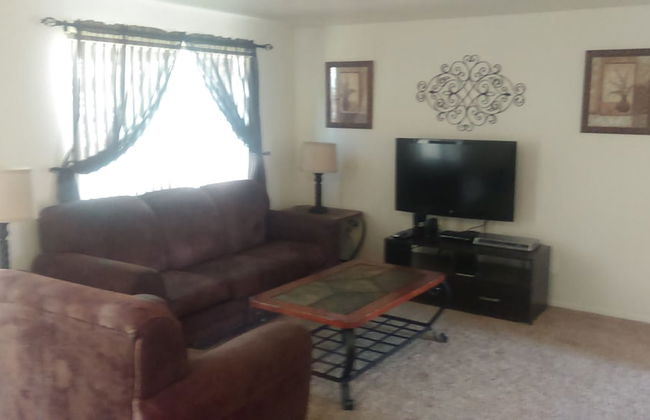 Mactavish Court Townhomes - Foto 6