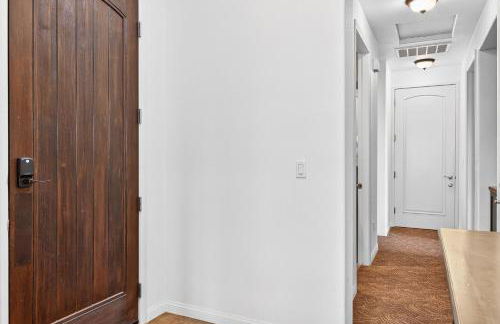 LV222 Spacious Upstairs 2BR Lock-Off in Legacy Villas - Foto 9