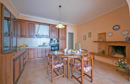 Angela -Terrace & beautiful View lake - Happy Rentals - Foto 12