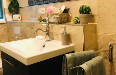 Ferienwohnung A im Ferienhaus Antika - Foto 24