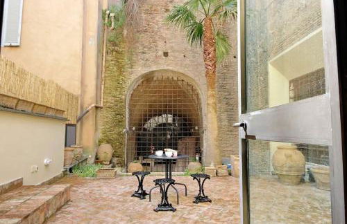 Pantheon Apartment with private terrace - Photo 39