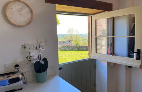 The Little Barn at Roache House Farm - Photo 5