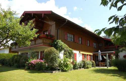 Apartment Komfortable Ferienwohnung mit herrlichem Bergblick by Interhome - Foto 3